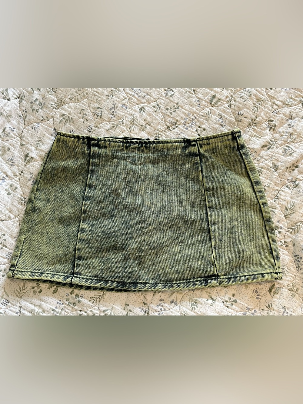 PrettyLittleThing Green Vintage Wash Low Rise Denim Mini Skirt Y2K US 4 NWT